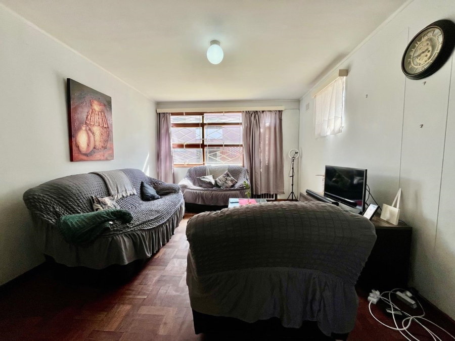 1 Bedroom Property for Sale in Wynberg Western Cape